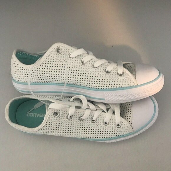 Converse All Star Youth Sneakers Junior White Perforated Low Top Shoes Size 5 - Picture 2 of 6